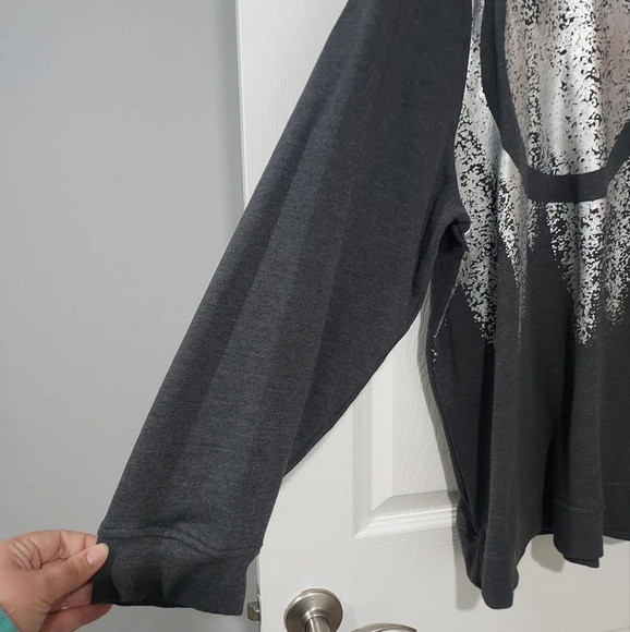 Calvin Klein Gray and Metallic Silver Long Sleeve Sweatshirt in Size 2X - Picture 5 of 9